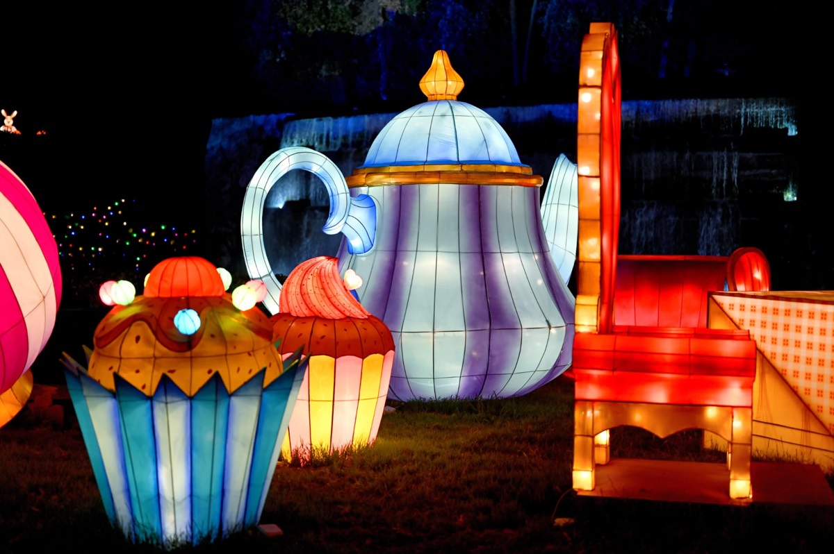 Tea party themed light lanterns