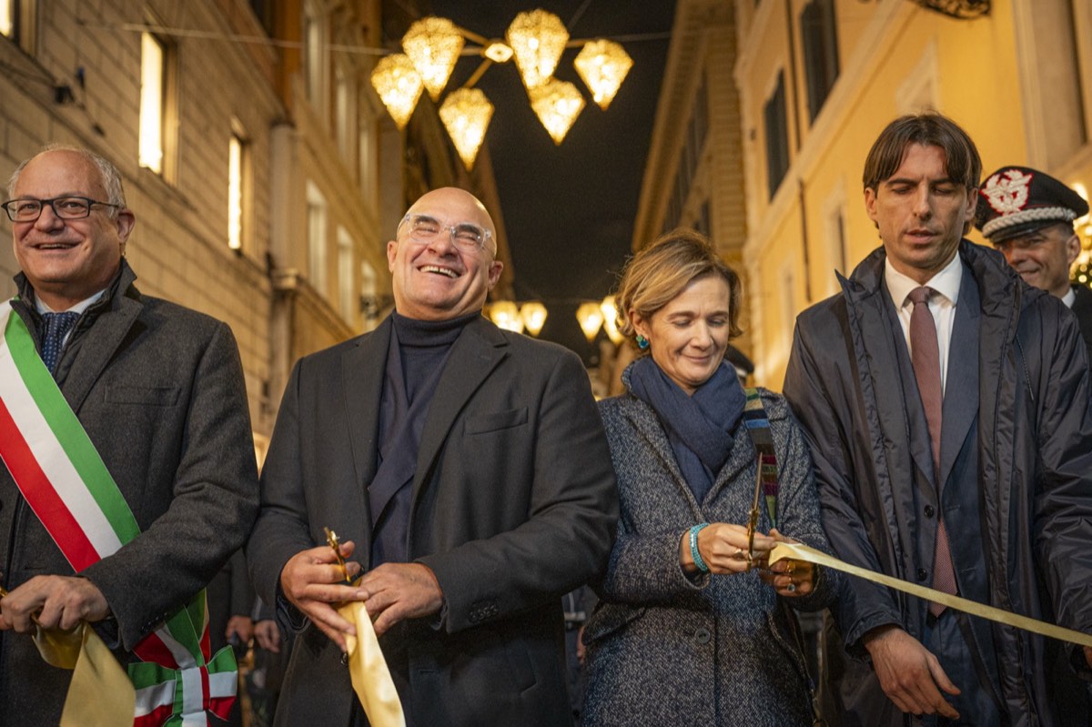 Christmas lights inauguration
