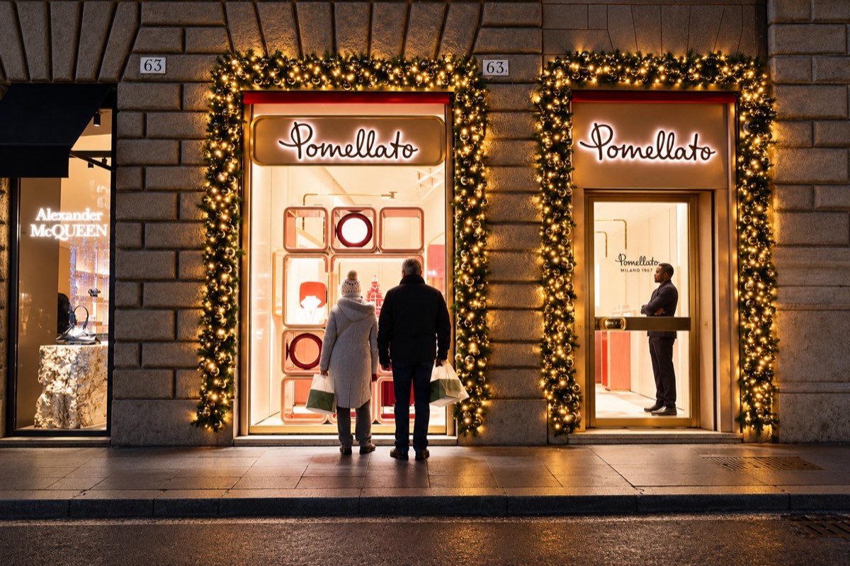 Pomellato Christmas windows